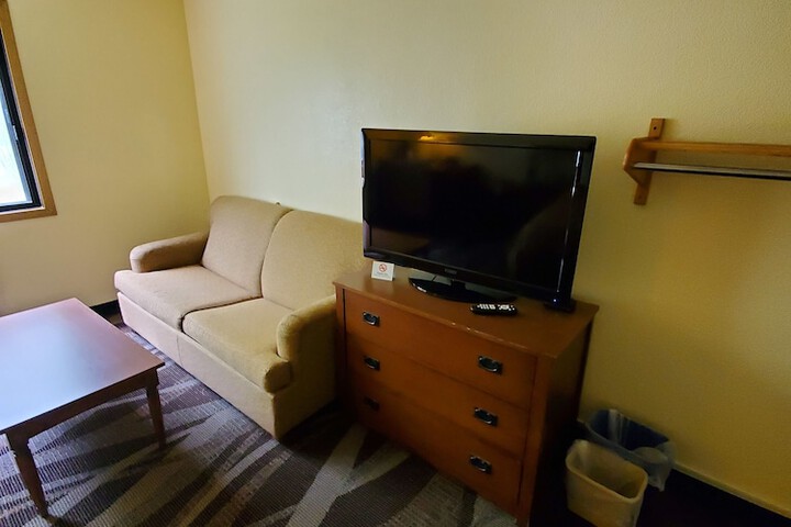 Room 23 of 36