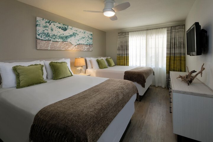 Room 102 of 169