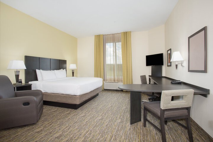 Room 34 of 38