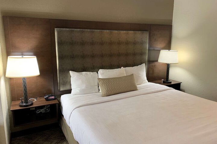 Room 11 of 20