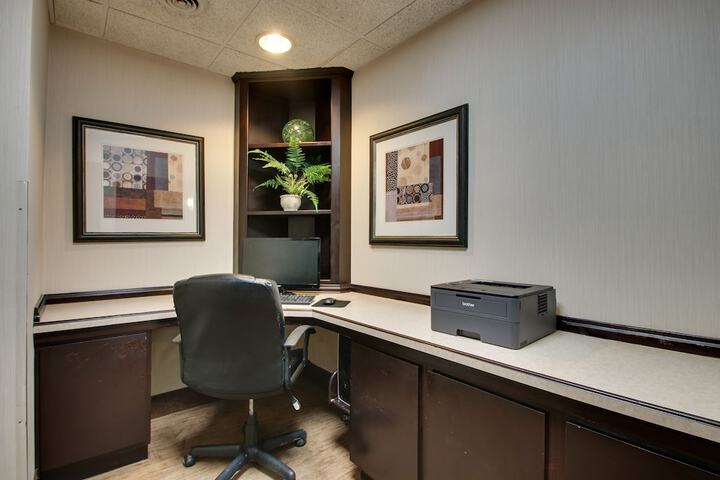 Business Center 51 of 51