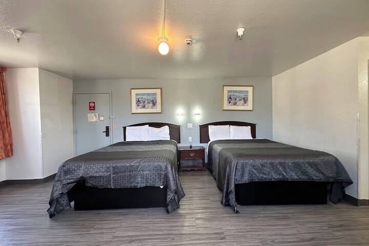 Room 53 of 71