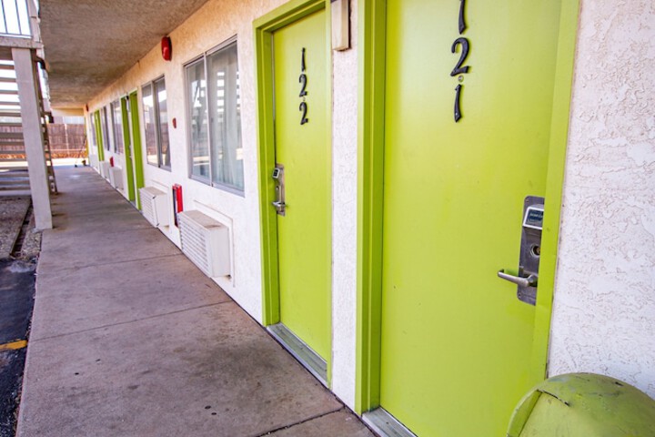 Hotel 4 of 51