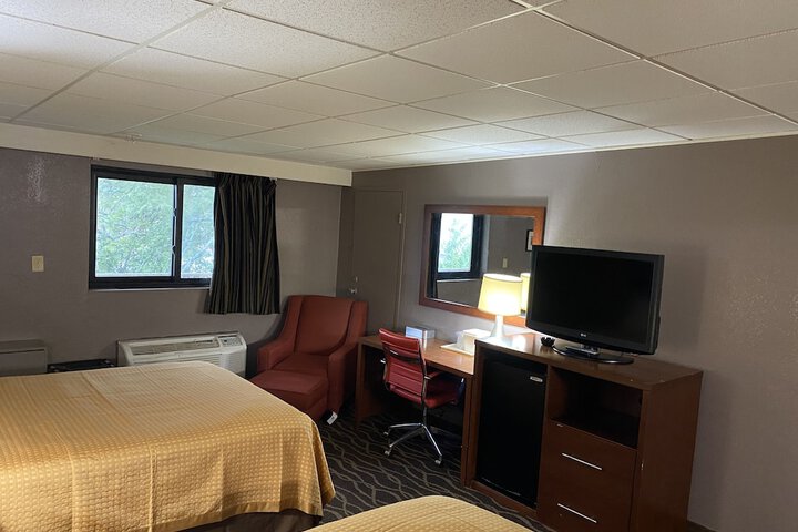 Room 30 of 40