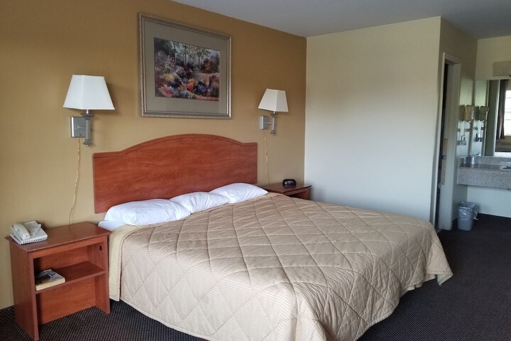 Room 37 of 49