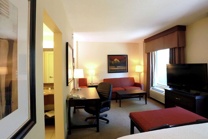 Hampton Inn & Suites by Hilton Laval