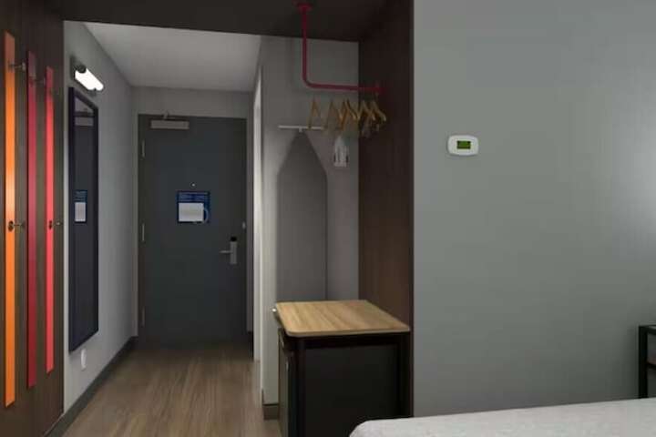 Room 21 of 44
