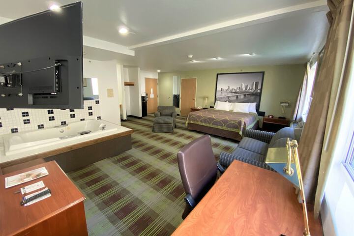 Room 26 of 35
