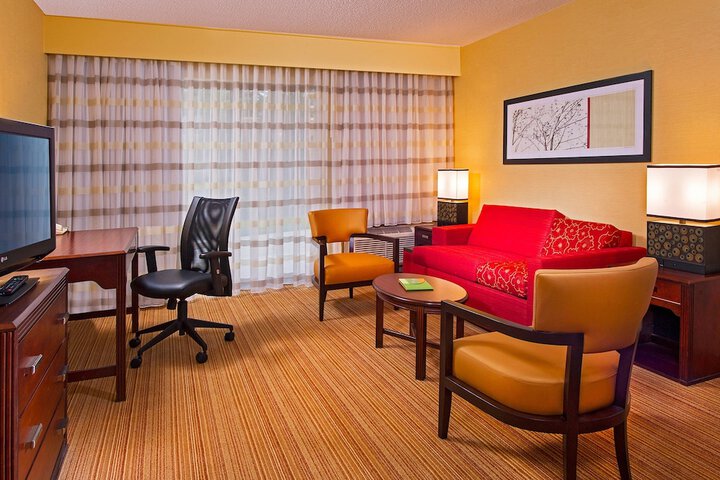 Room 10 of 21
