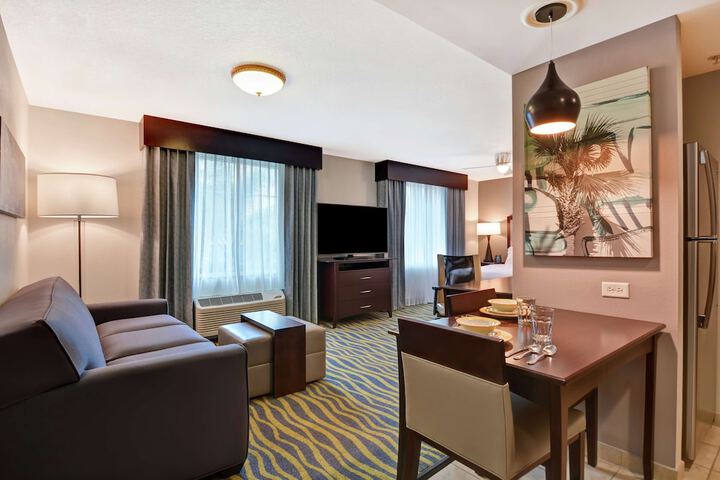 Room 40 of 53