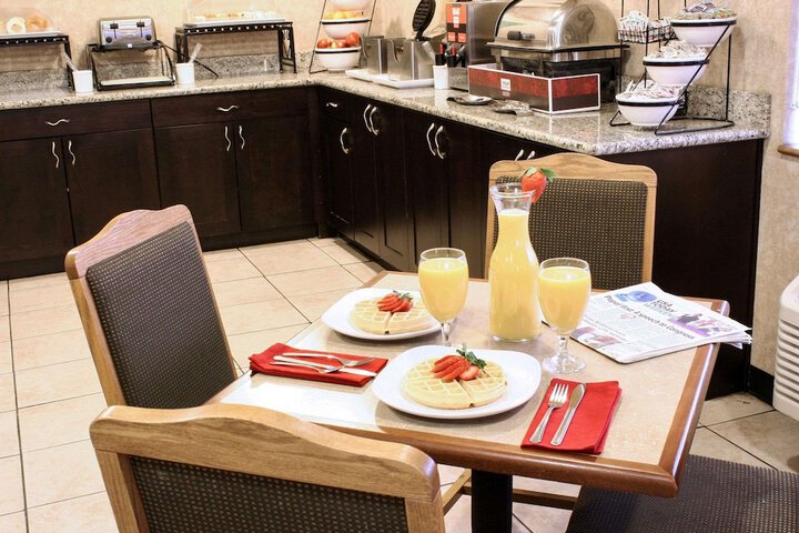 Breakfast/Coffee Service 37 of 39