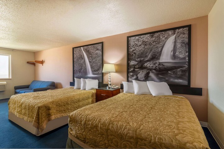 Room 28 of 52