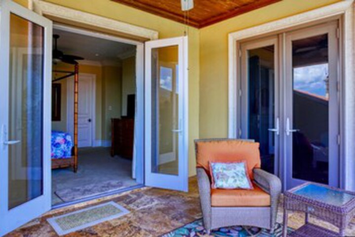 Tierra Verde St. Petersburg Waterfront Estate by Techtravel