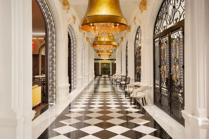 Grand Galvez Resort Autograph Collection