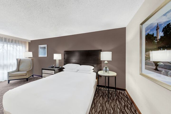 Room 8 of 27