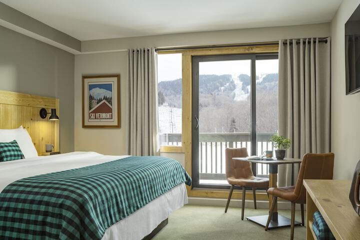 Room 15 of 37