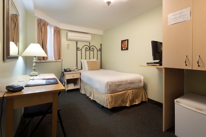 Room 31 of 51