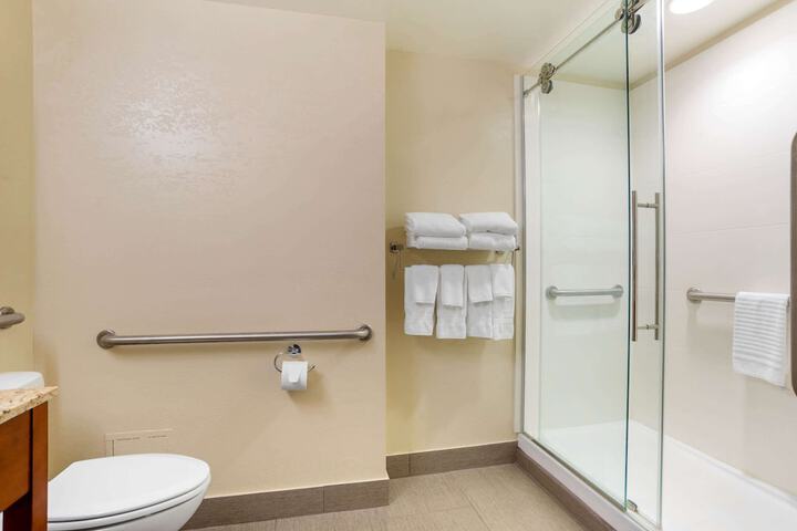 Room 30 of 52