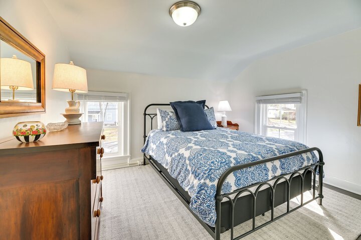 Spacious Naples Vacation Rental w / Private Hot Tub