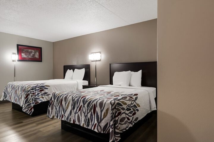 Room 16 of 37