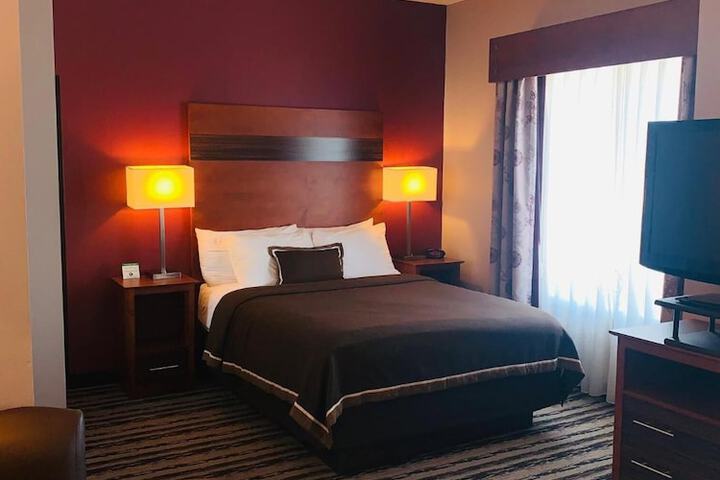 Room 16 of 28