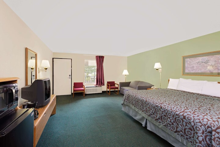 Room 25 of 26