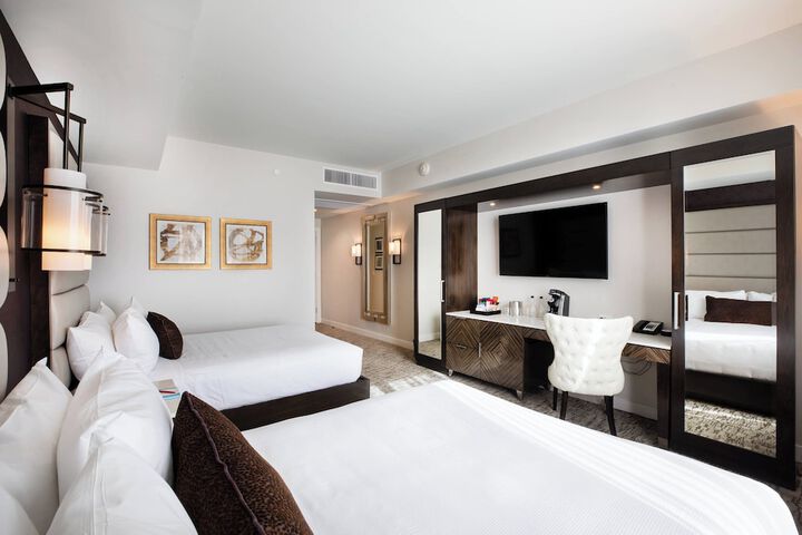 Room 53 of 74
