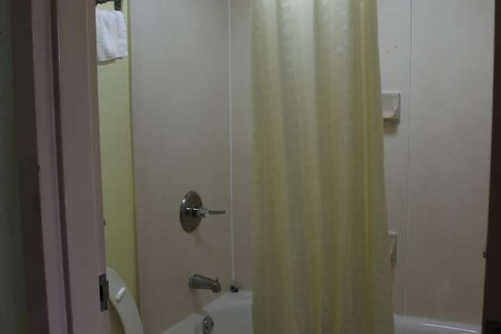 Room 49 of 62