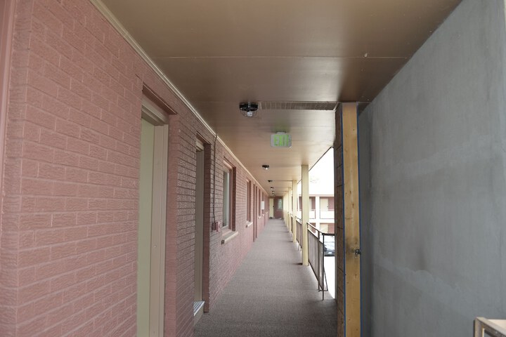 Ballroom/Hall 36 of 39