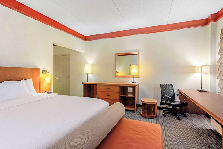 Room 18 of 45