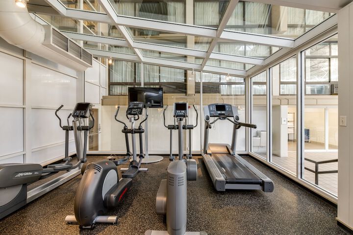 Crowne Plaza Chicago Ohare Hotel & Conf Center by IHG