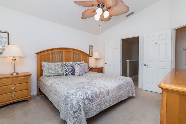 Room 16 of 29