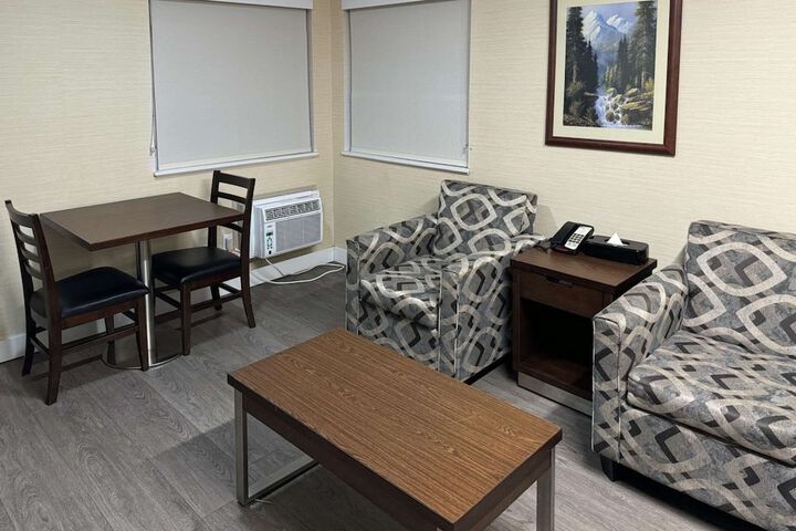Room 19 of 47