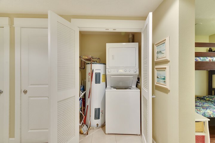 Laundry 276 of 308