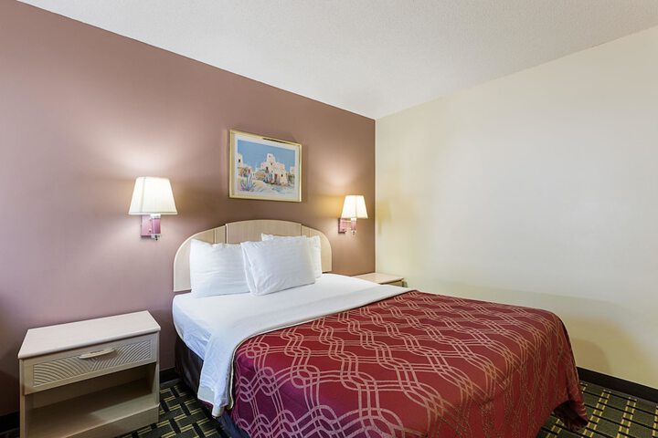 Room 18 of 22