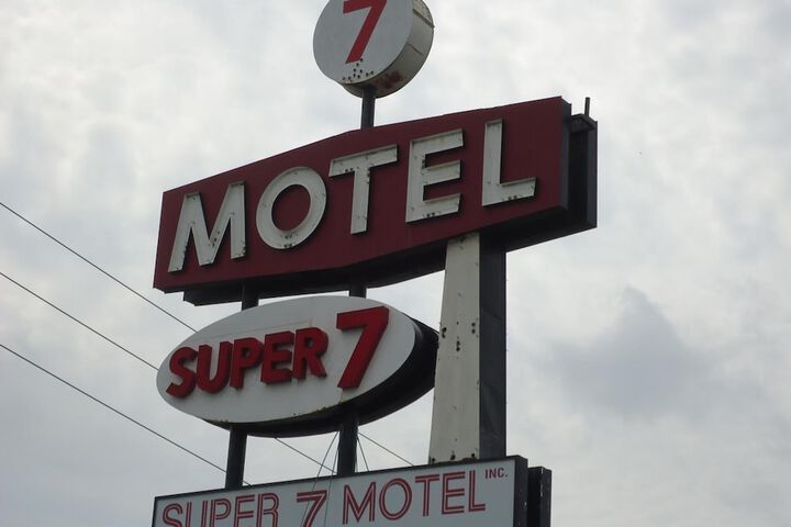 Hotel 2 of 24