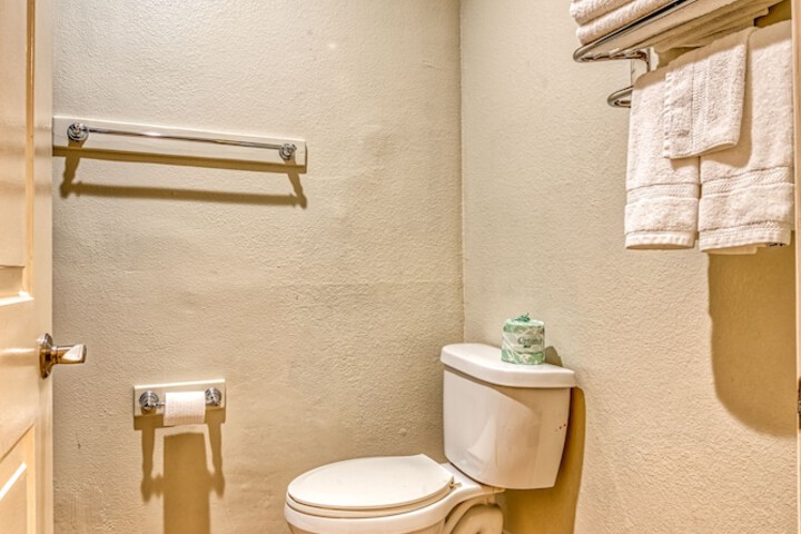 Room 33 of 55