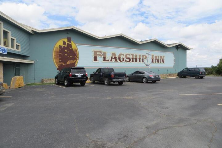 Flagship Inn