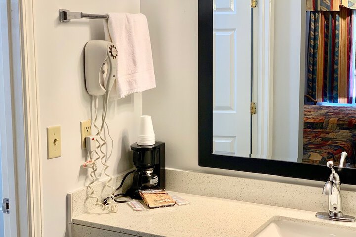 Room 14 of 33
