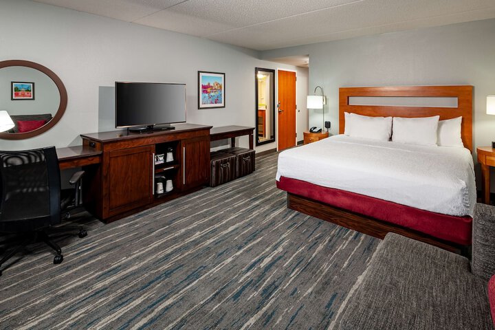 Room 16 of 36