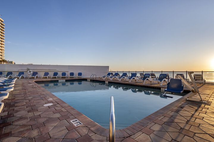 Pool 18 of 105