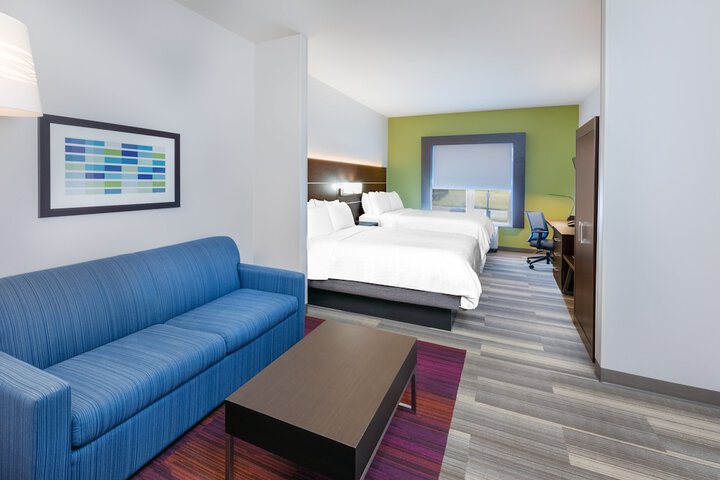 Room 14 of 38
