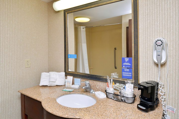 Room 10 of 67
