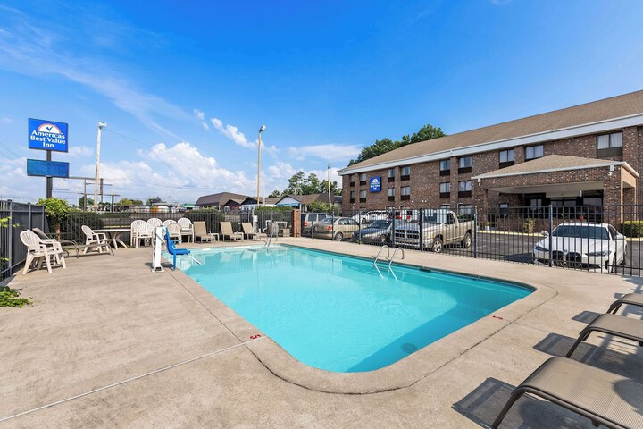 Pool 6 of 30