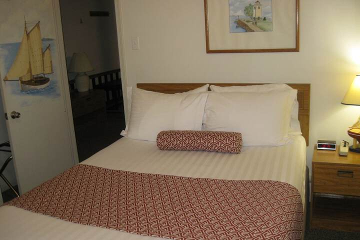 Room 11 of 20