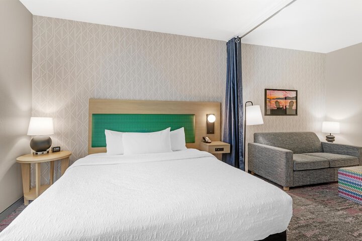 Home2 Suites by Hilton Queensbury Lake George