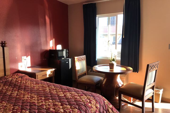 Room 18 of 29