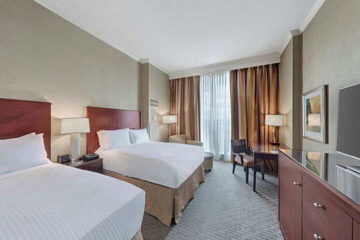 Renaissance Dallas North Hotel