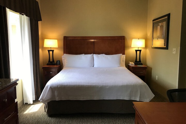 Room 42 of 66