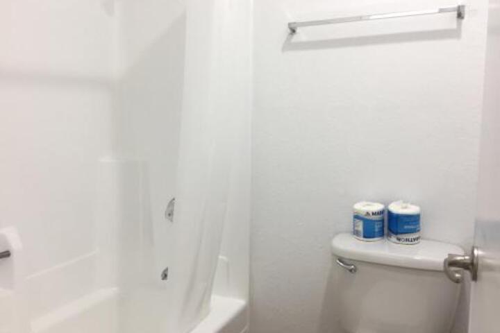Rowland Heights Herly Apartment
